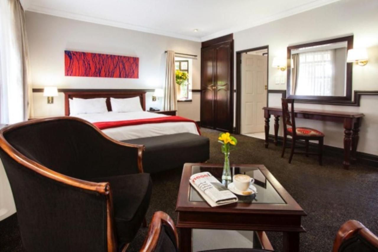 Court Classique Suite Hotel Pretoria-Noord Buitenkant foto